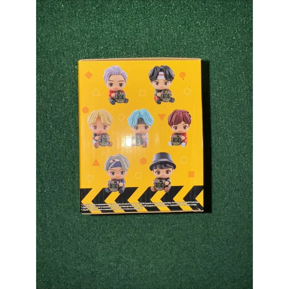 BTS tiny tan Hugmy tamagotchi set JIN Vinyl figure new sealed